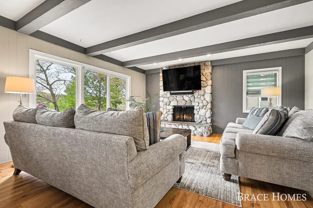 2793 Cascade Springs Drive SE Cascade Charter Township MI 49546