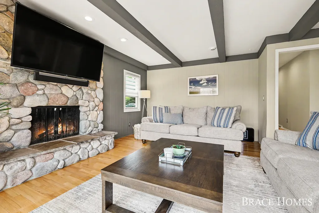 2793 Cascade Springs Drive SE Cascade Charter Township MI 49546