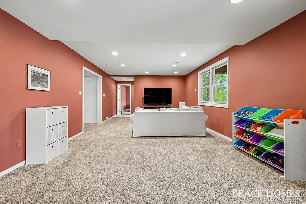 2793 Cascade Springs Drive SE Cascade Charter Township MI 49546