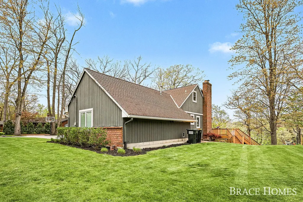 2793 Cascade Springs Drive SE Cascade Charter Township MI 49546