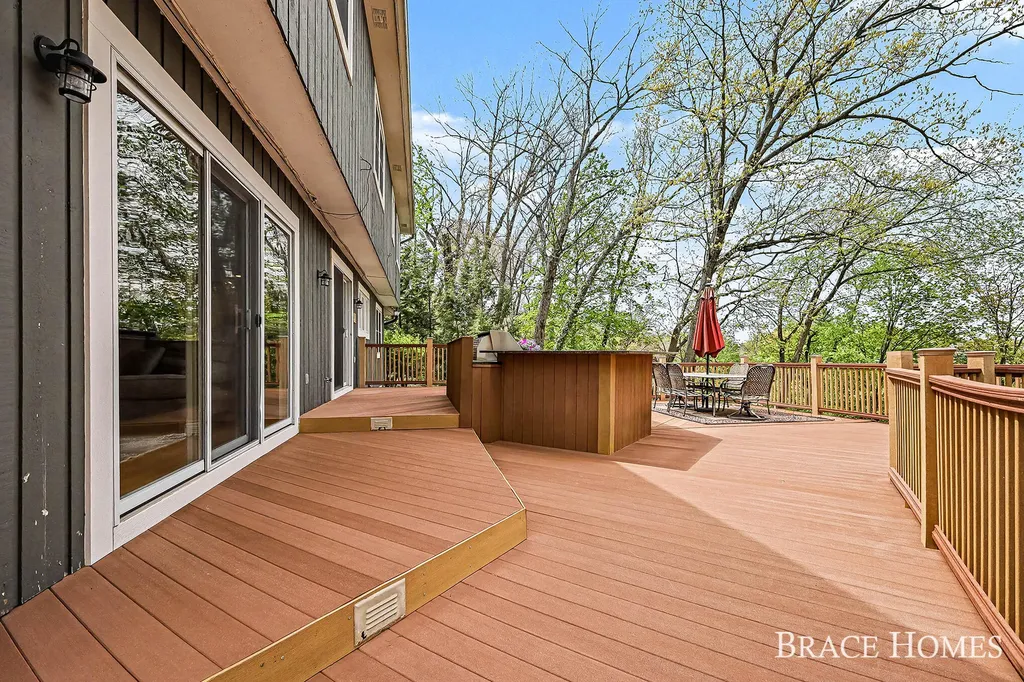 2793 Cascade Springs Drive SE Cascade Charter Township MI 49546