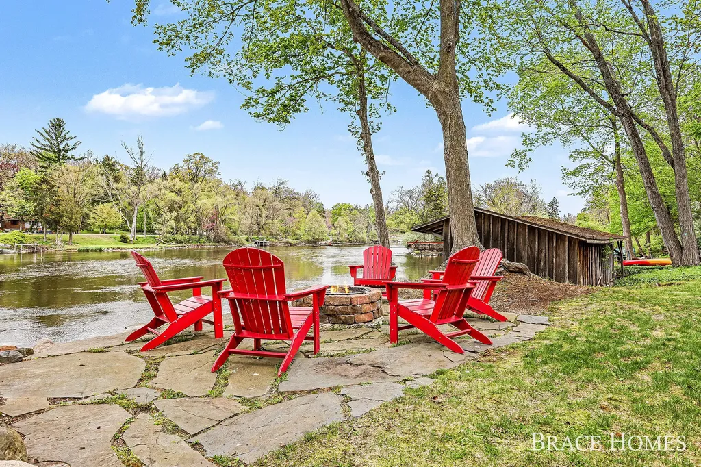 2793 Cascade Springs Drive SE Cascade Charter Township MI 49546