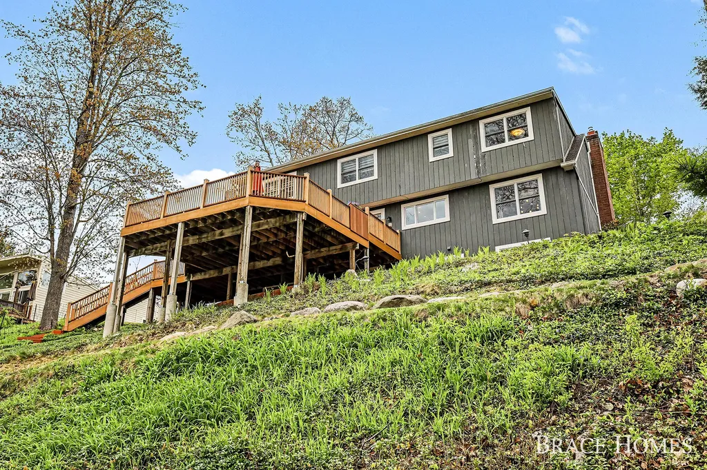 2793 Cascade Springs Drive SE Cascade Charter Township MI 49546
