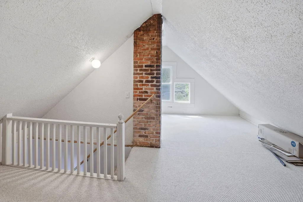 127 W Bridge Street Plainwell City MI 49080