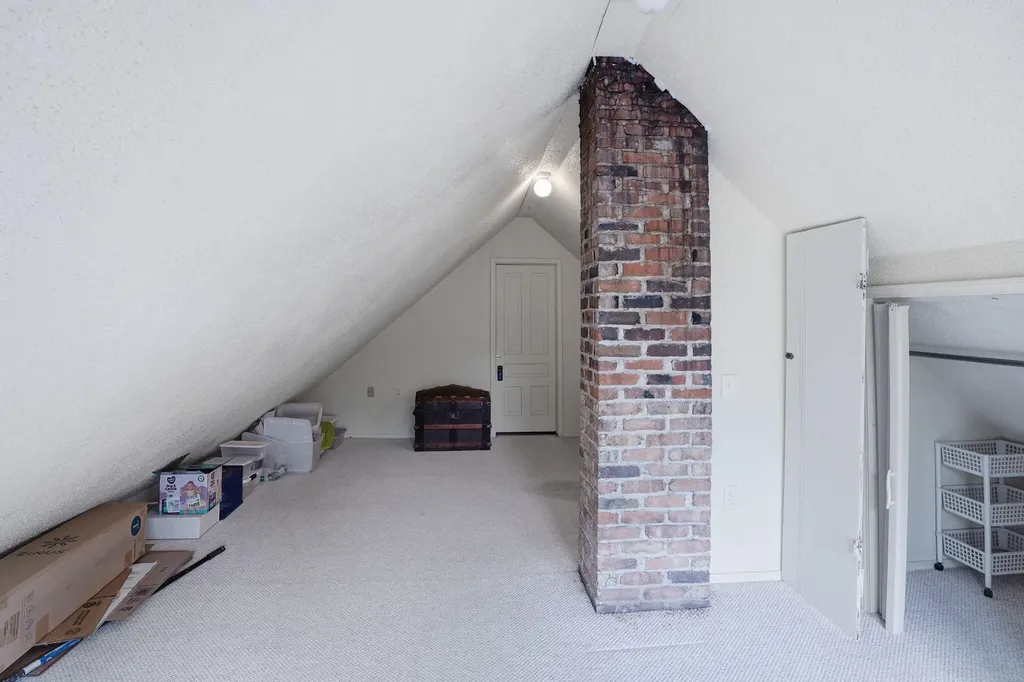 127 W Bridge Street Plainwell City MI 49080