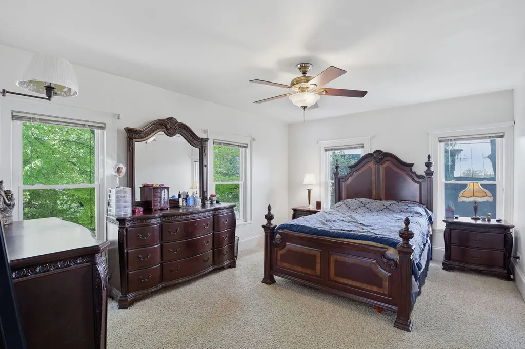 127 W Bridge Street Plainwell City MI 49080