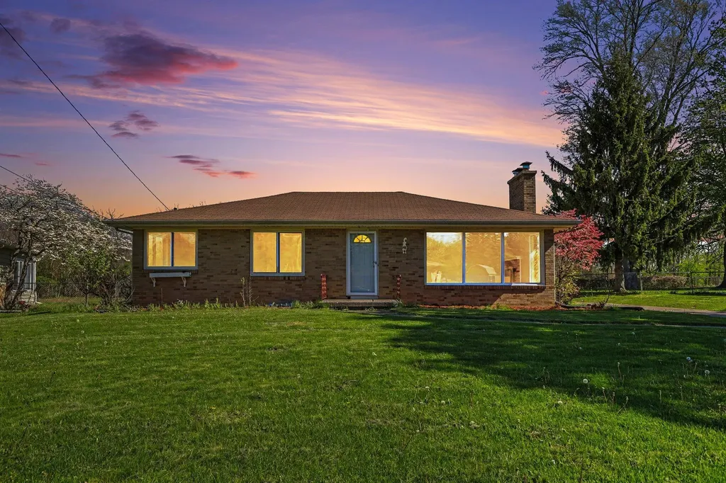 1411 Meadowlane Drive SE Kentwood City MI 49508