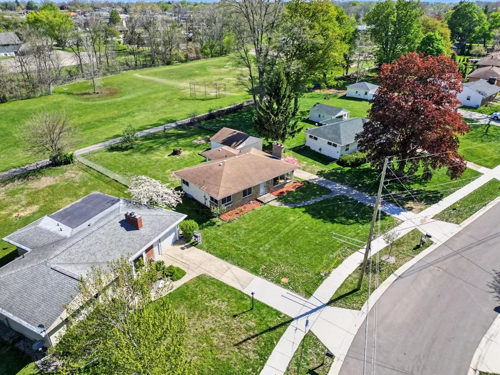 1411 Meadowlane Drive SE Kentwood City MI 49508