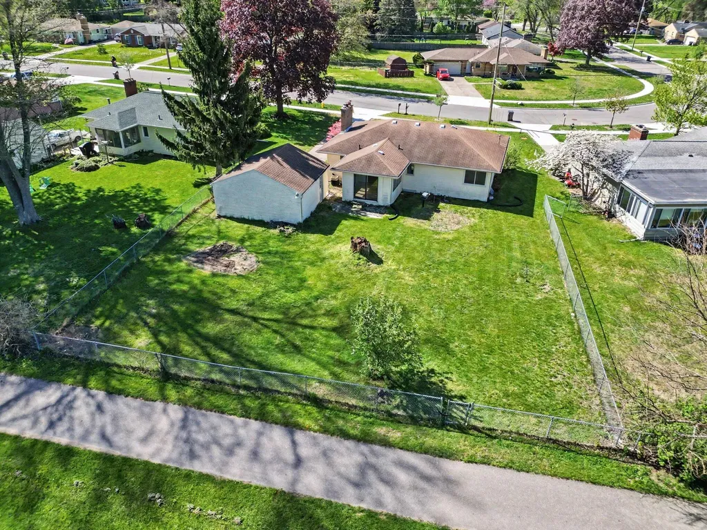 1411 Meadowlane Drive SE Kentwood City MI 49508