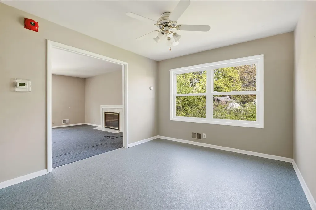 2143 Osceola Drive SE Grand Rapids City MI 49506