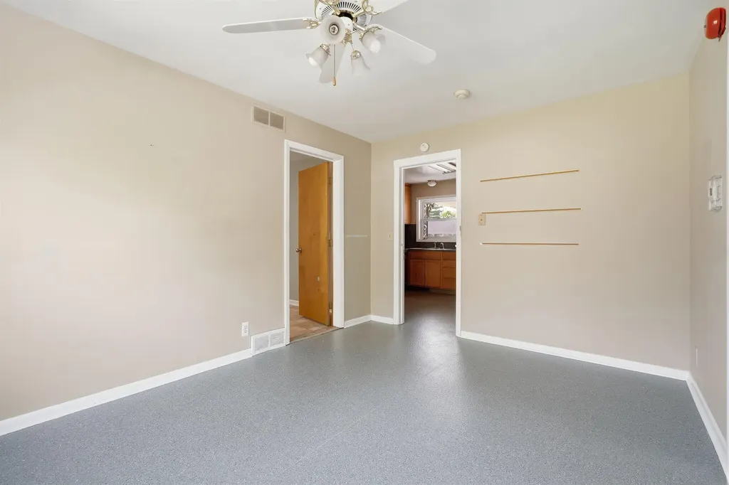 2143 Osceola Drive SE Grand Rapids City MI 49506