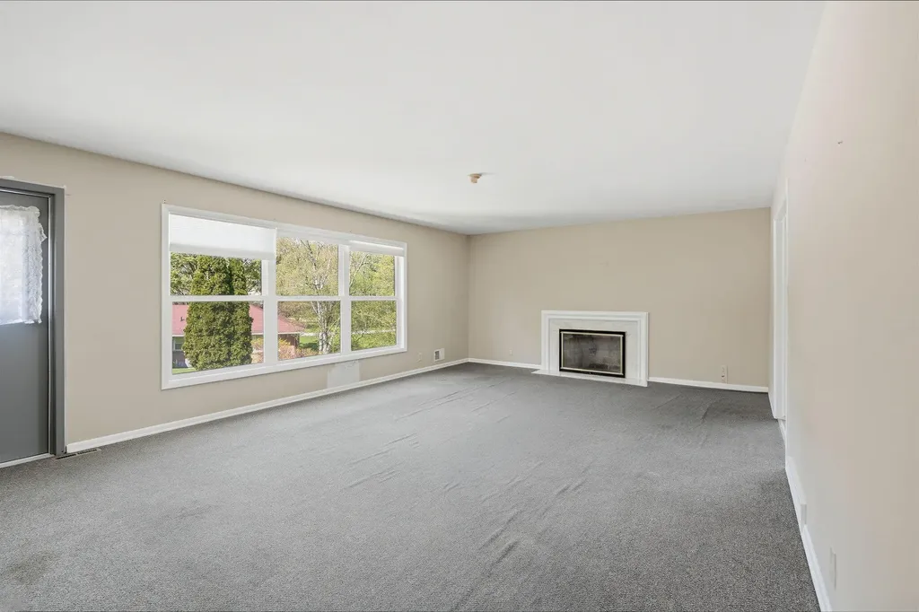 2143 Osceola Drive SE Grand Rapids City MI 49506