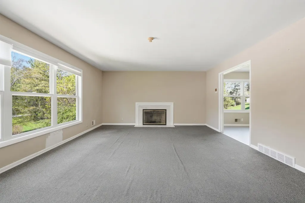 2143 Osceola Drive SE Grand Rapids City MI 49506