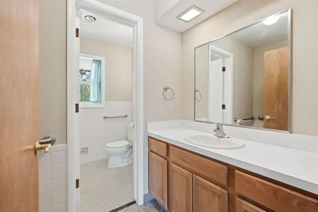 2143 Osceola Drive SE Grand Rapids City MI 49506