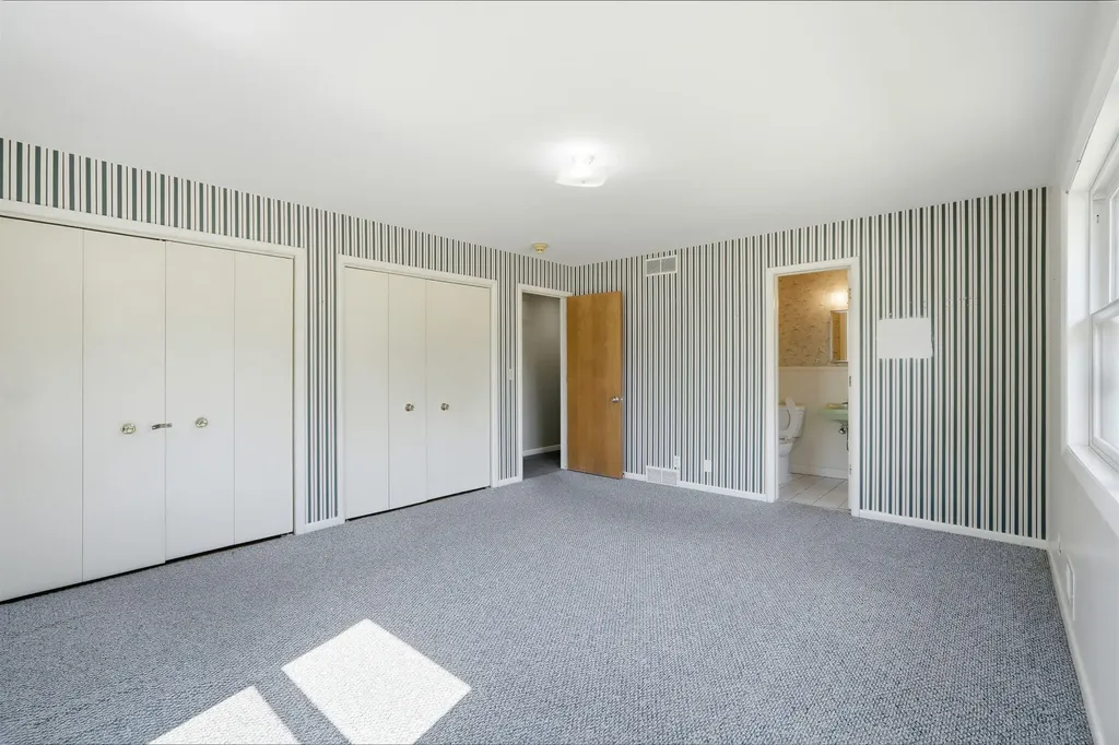 2143 Osceola Drive SE Grand Rapids City MI 49506