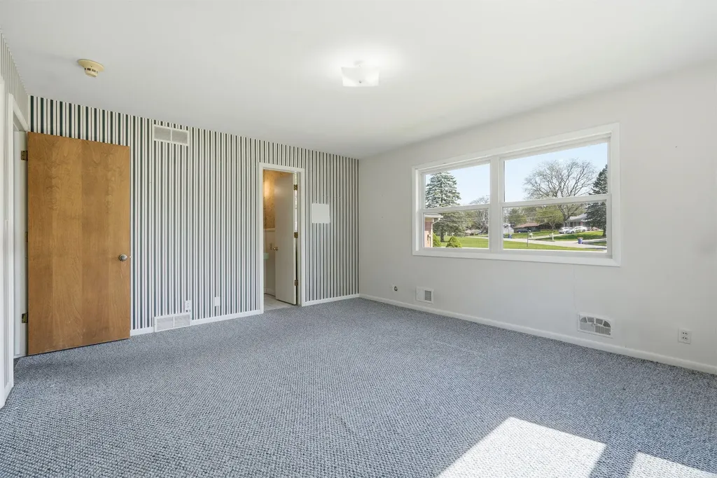 2143 Osceola Drive SE Grand Rapids City MI 49506
