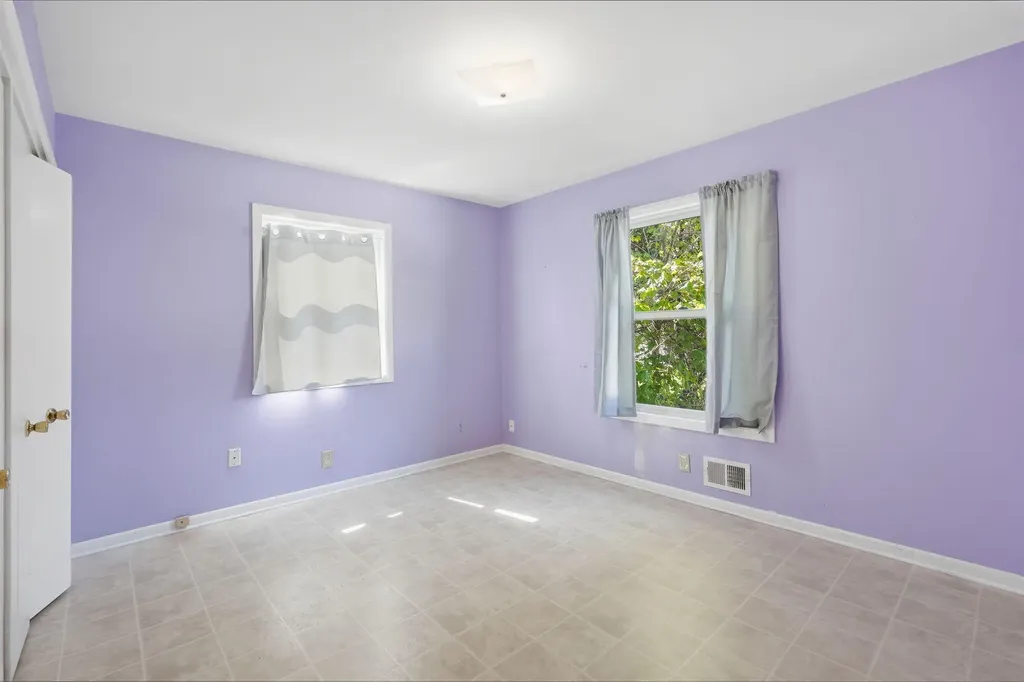 2143 Osceola Drive SE Grand Rapids City MI 49506