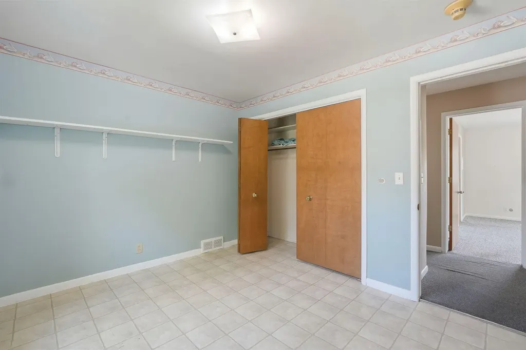 2143 Osceola Drive SE Grand Rapids City MI 49506