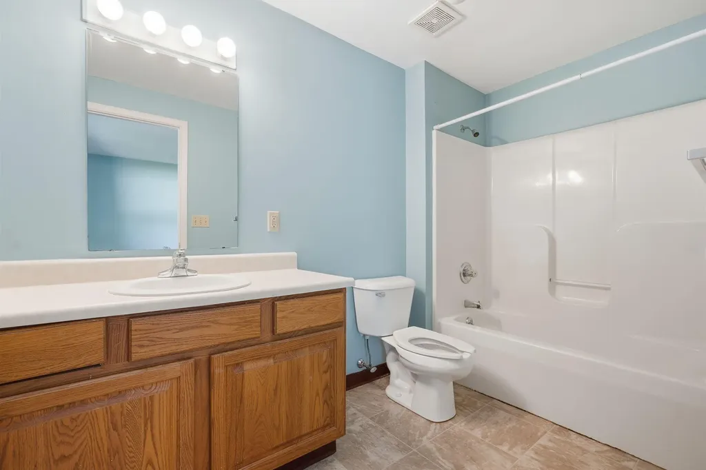 2143 Osceola Drive SE Grand Rapids City MI 49506