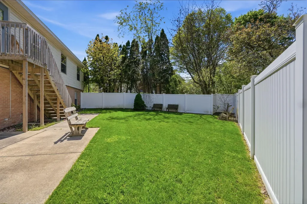 2143 Osceola Drive SE Grand Rapids City MI 49506