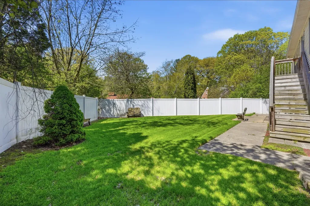 2143 Osceola Drive SE Grand Rapids City MI 49506