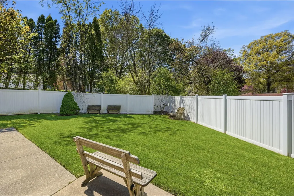 2143 Osceola Drive SE Grand Rapids City MI 49506