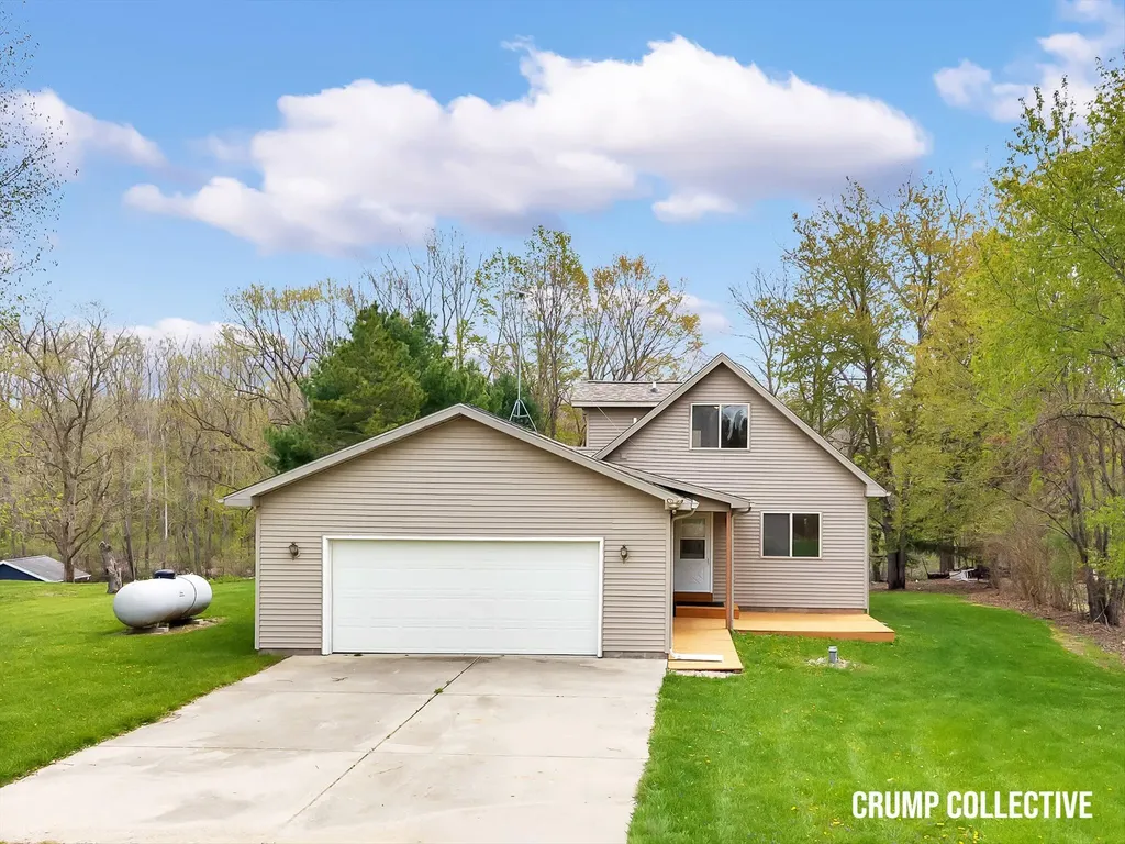 9129 Lakeside Drive Fulton Township MI 48871