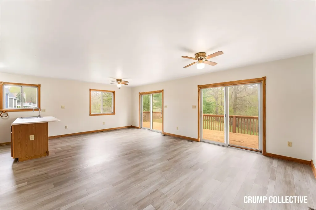9129 Lakeside Drive Fulton Township MI 48871