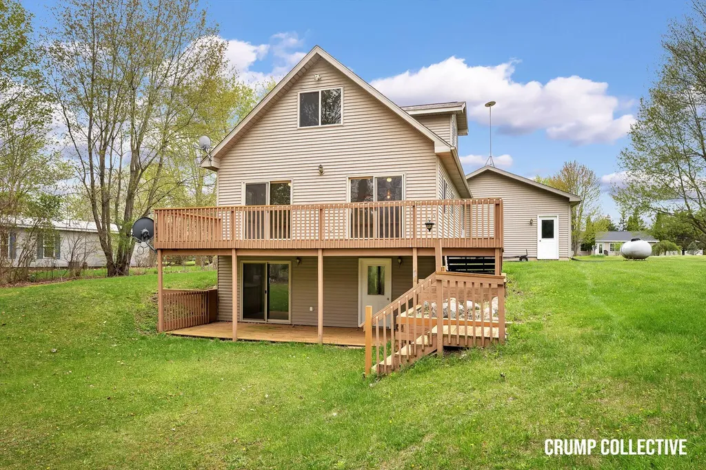9129 Lakeside Drive Fulton Township MI 48871
