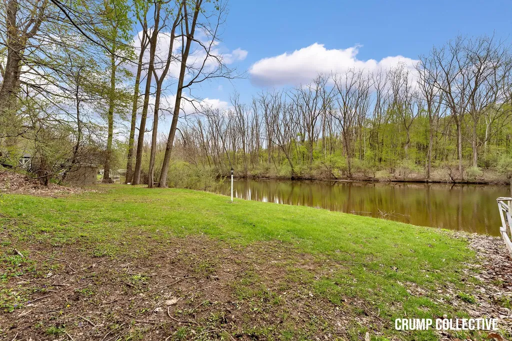 9129 Lakeside Drive Fulton Township MI 48871
