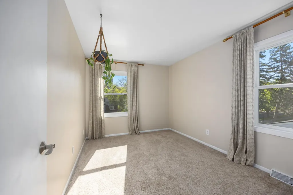 1865 Ridgemoor Drive SE Grand Rapids City MI 49506