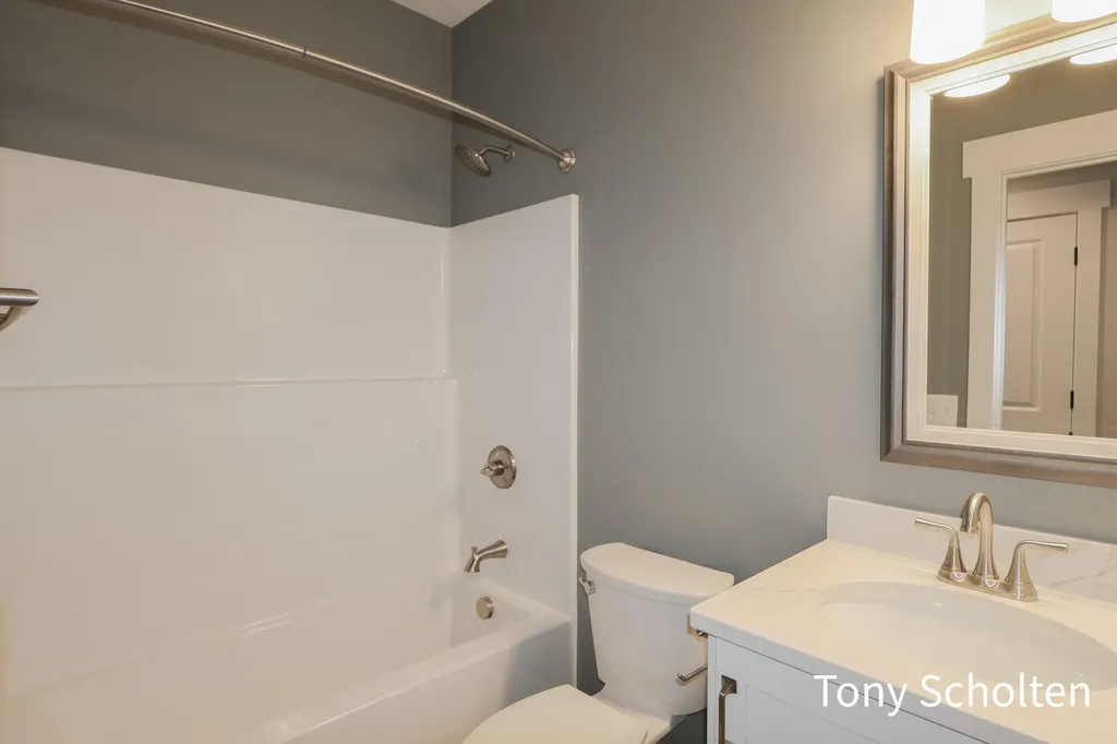 5139 Blendon Mdw Circle Blendon Township MI 49426