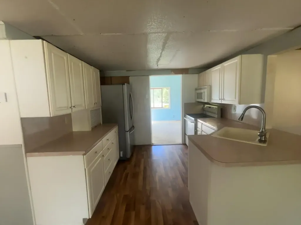 191 Haddix Boulevard Unknown City MI 49305