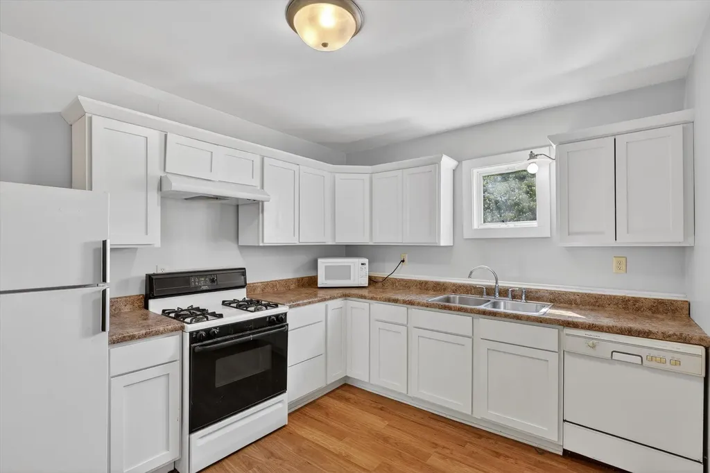 1313 Davis Avenue NW Grand Rapids City MI 49504
