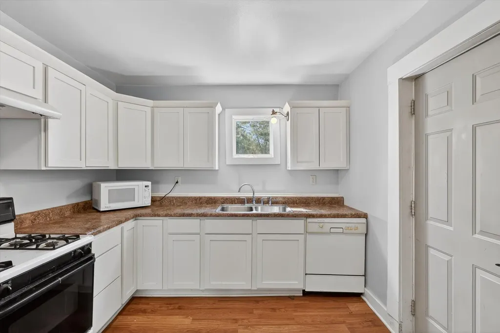 1313 Davis Avenue NW Grand Rapids City MI 49504