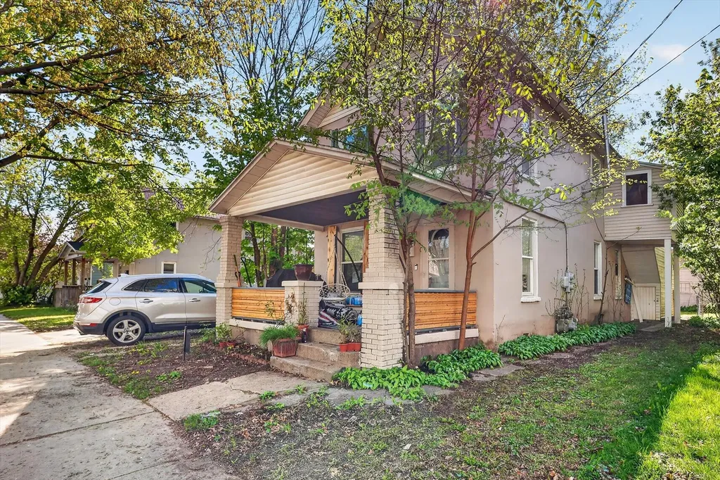 1313 Davis Avenue NW Grand Rapids City MI 49504