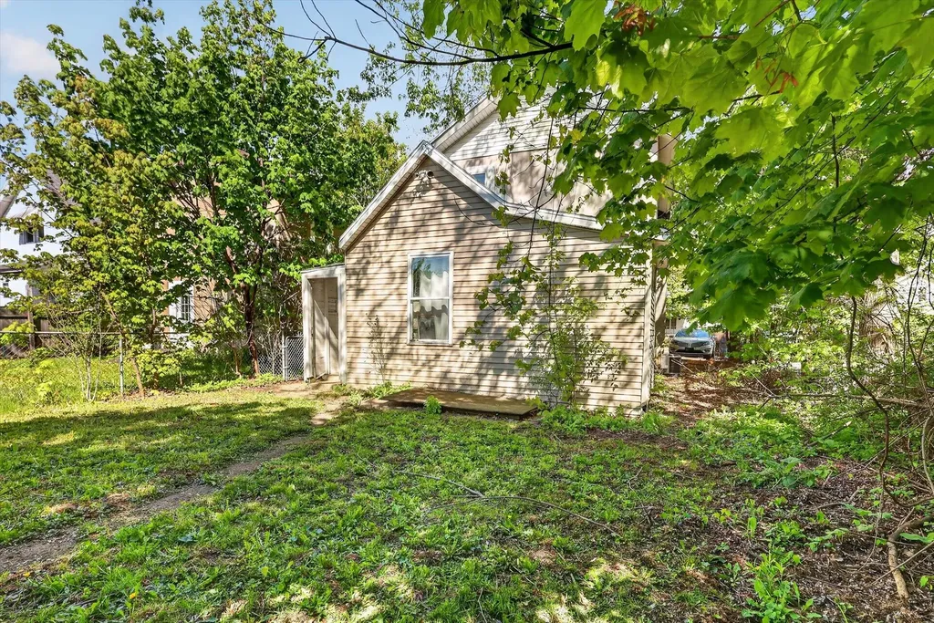 1313 Davis Avenue NW Grand Rapids City MI 49504