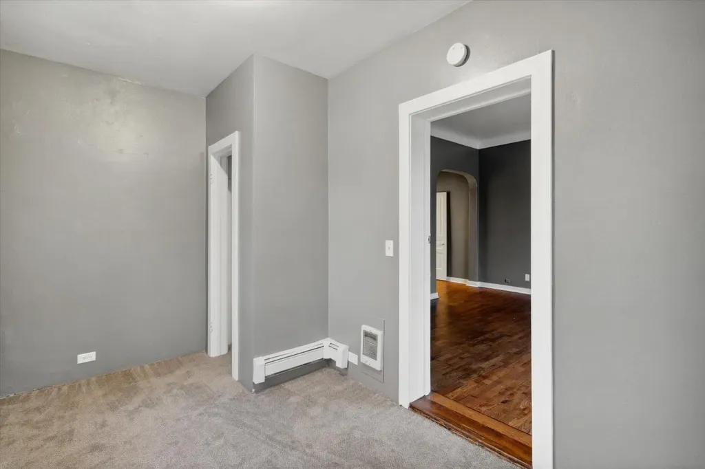 809-807 W Cedar Street Kalamazoo City MI 49007