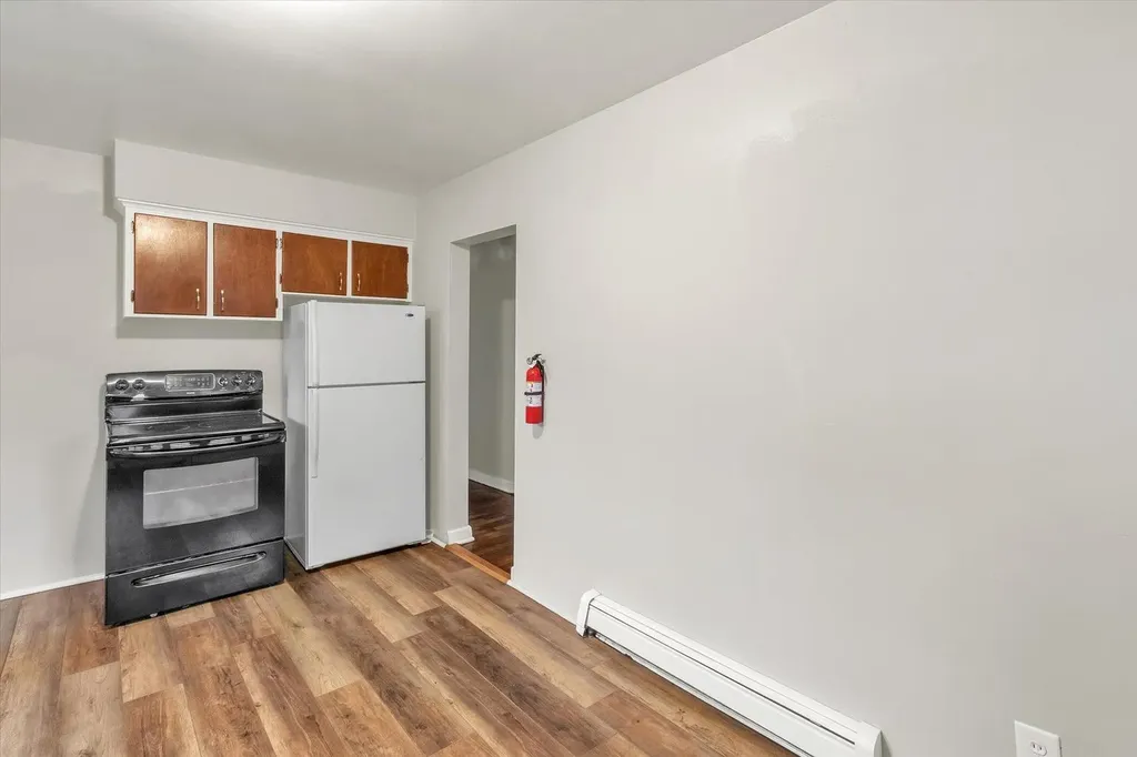 809-807 W Cedar Street Kalamazoo City MI 49007