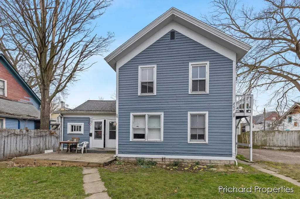 809-807 W Cedar Street Kalamazoo City MI 49007