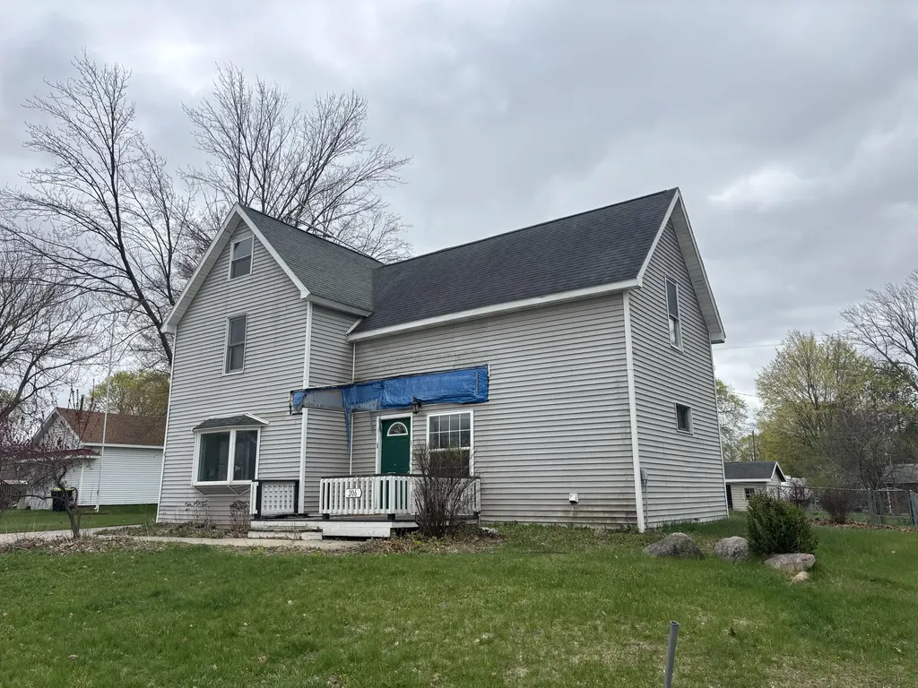 206 E 6th Street Marion Township MI 49665
