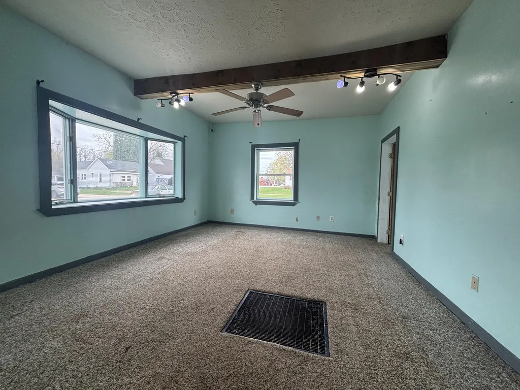 206 E 6th Street Marion Township MI 49665