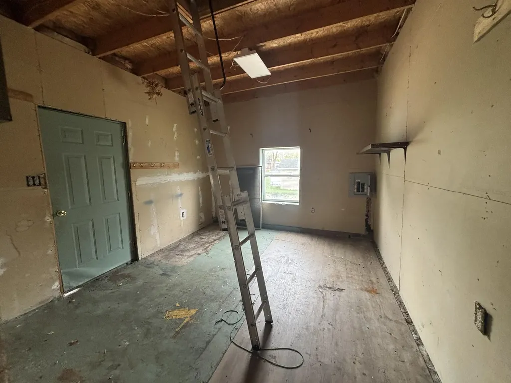206 E 6th Street Marion Township MI 49665