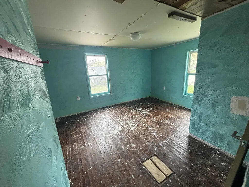 206 E 6th Street Marion Township MI 49665