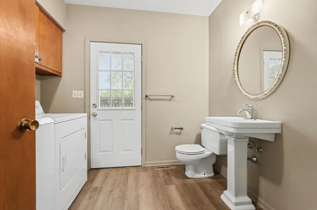 2120 Leffingwell Avenue NE Grand Rapids Charter Township MI 49525