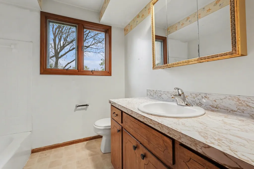 2120 Leffingwell Avenue NE Grand Rapids Charter Township MI 49525