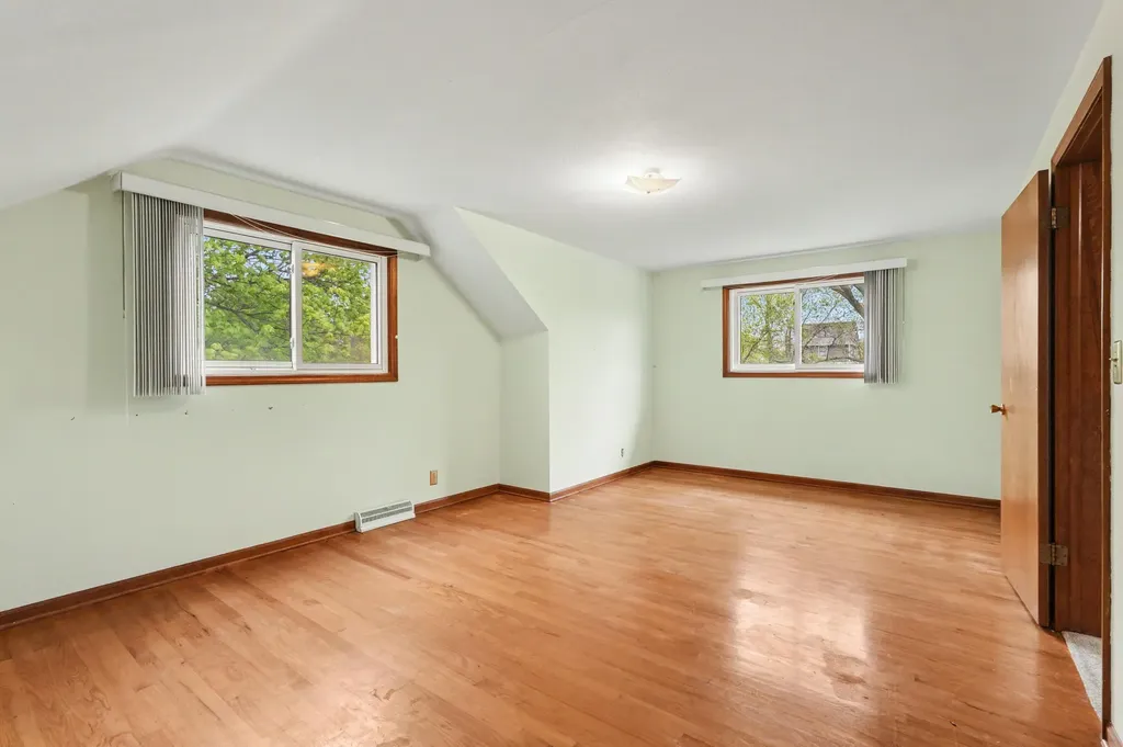2120 Leffingwell Avenue NE Grand Rapids Charter Township MI 49525