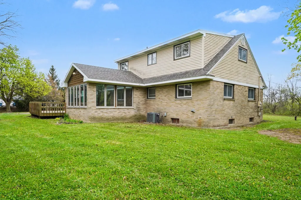 2120 Leffingwell Avenue NE Grand Rapids Charter Township MI 49525
