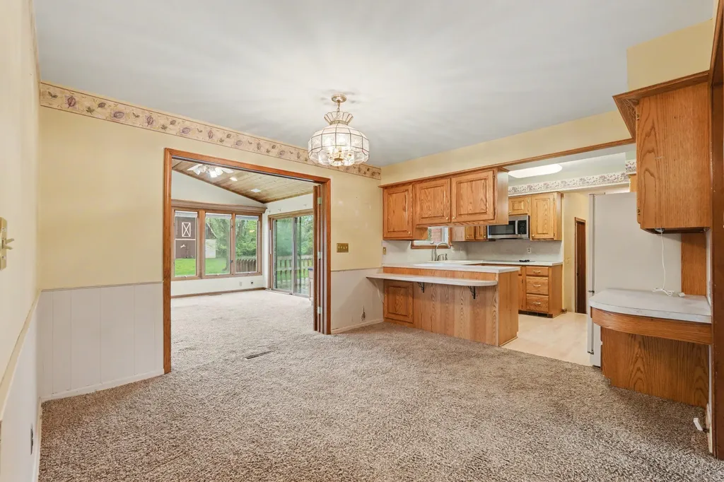2120 Leffingwell Avenue NE Grand Rapids Charter Township MI 49525
