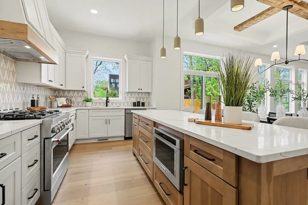 2329 Elinor Lane SE East Grand Rapids City MI 49506